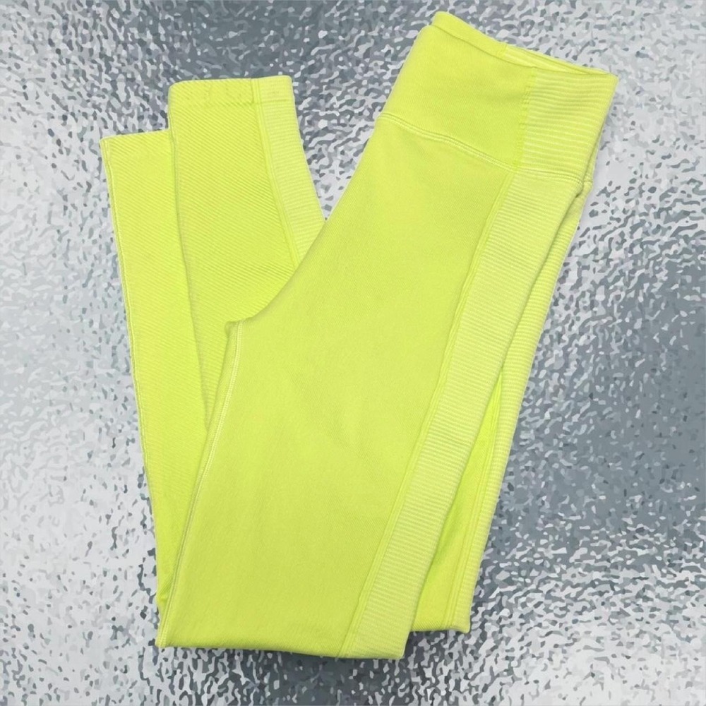 Offline by Aerie Neon Yellow High Waisted Seamless Leggings Women's Small Ribbed